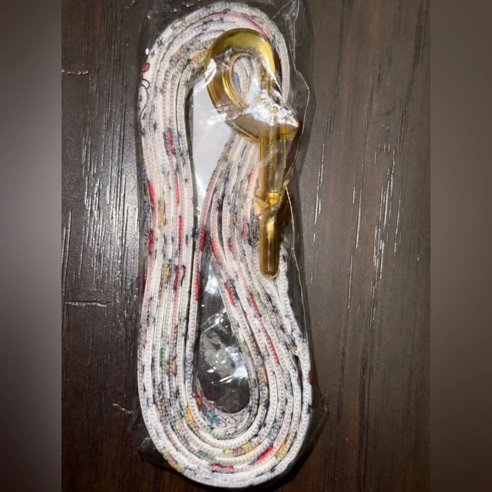 🐶 New! Bloomies Doodle Leash